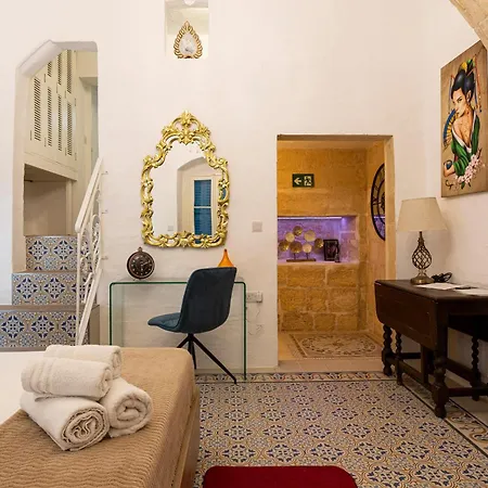 1br Charming Townhouse In Capital With Wifi By 360 Estates *