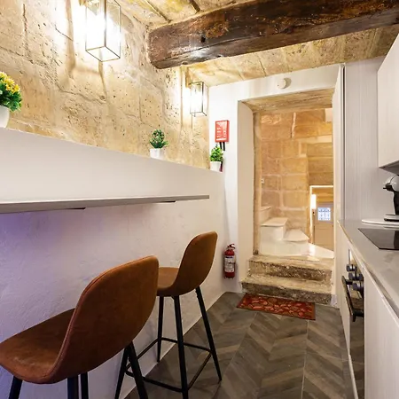 Apartamento 1br Charming Townhouse In Capital With Wifi By 360 Estates Valeta