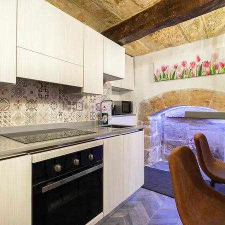 1br Charming Townhouse In Capital With Wifi By 360 Estates * Valletta