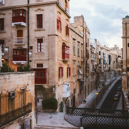1br Charming Townhouse In Capital With Wifi By 360 Estates Valletta