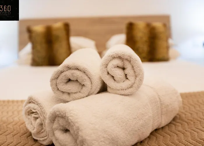 1br Charming Townhouse In Capital With Wifi By 360 Estates