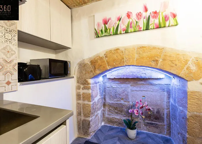 Appartement 1br Charming Townhouse In Capital With Wifi By 360 Estates